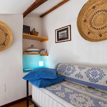 Bastioni Colombo Sea View Apartment *