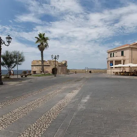 Daire Bastioni Colombo Sea View *
